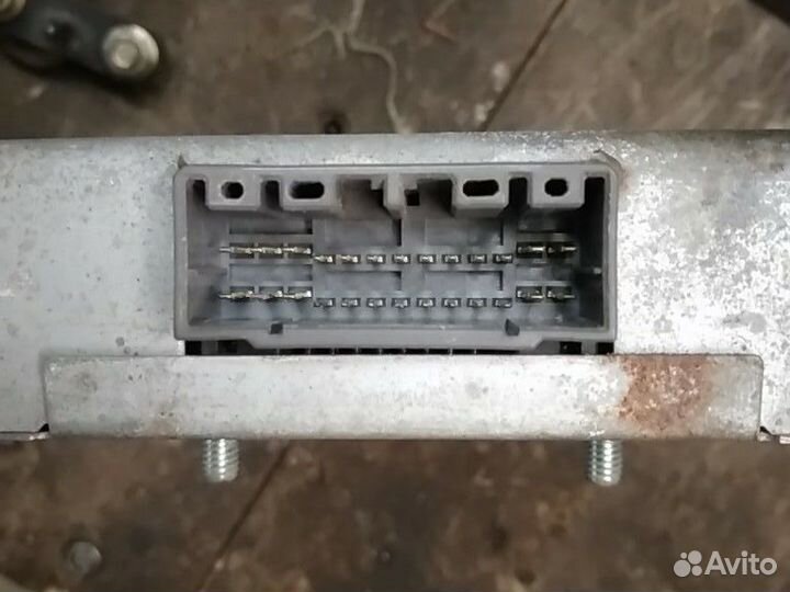 Mitsubishi Pajero II блок управления коробкой