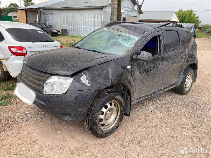 Renault Duster 1.6 МТ, 2013, битый, 112 000 км