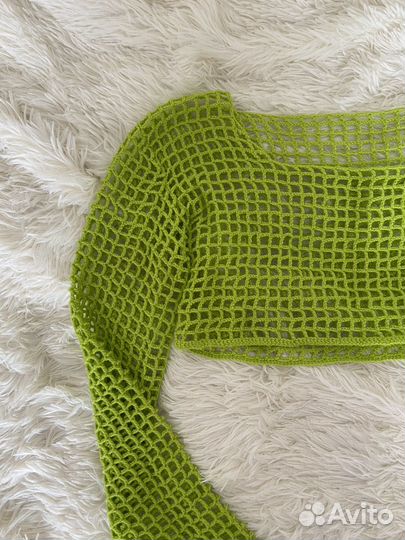 Вязаная накидка ручной работы