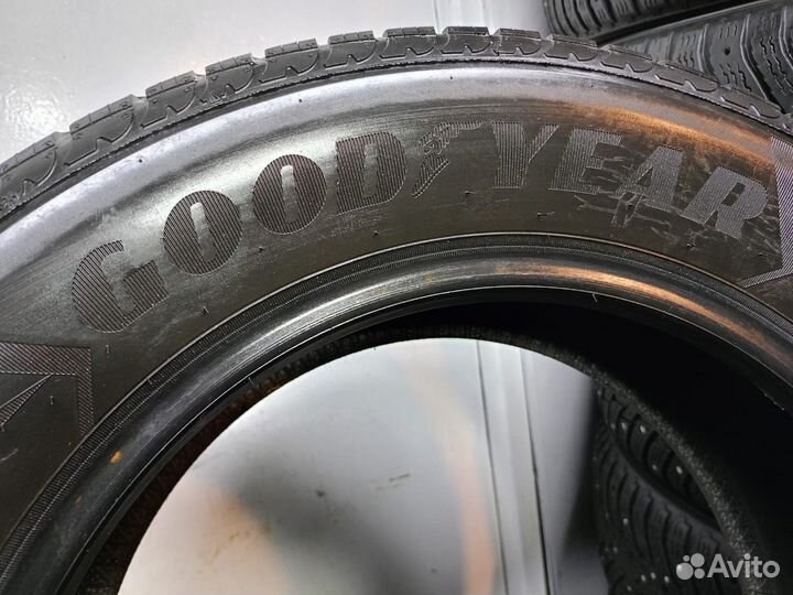 Goodyear UltraGrip 8 205/65 R16 95H