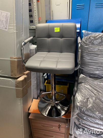 Стул барный