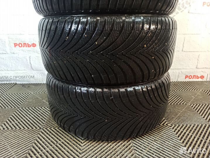 Kumho Solus 4S HA32 245/40 R18 97W
