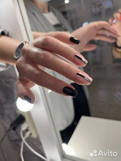 Маникюр с покрытием гель лаком