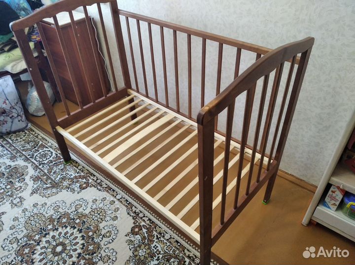 Кроватка детская с матрасом кокос