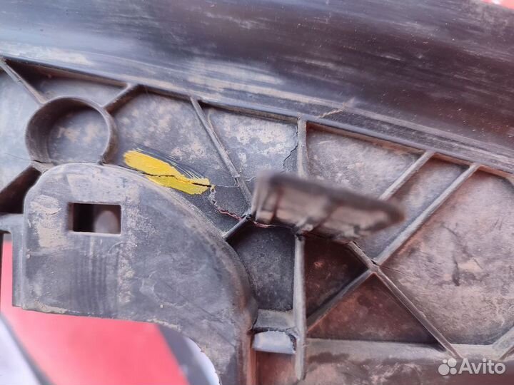 Дефлектор радиатора нижний BMW X5 G05 2018