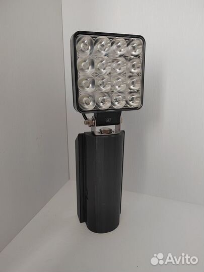 Фонарь светодиодный аккумуляторный