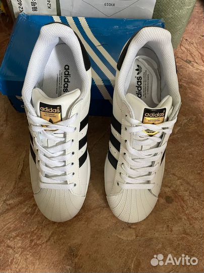 Кроссовки adidas superstar