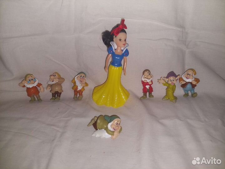 Игрушки мини-киндер