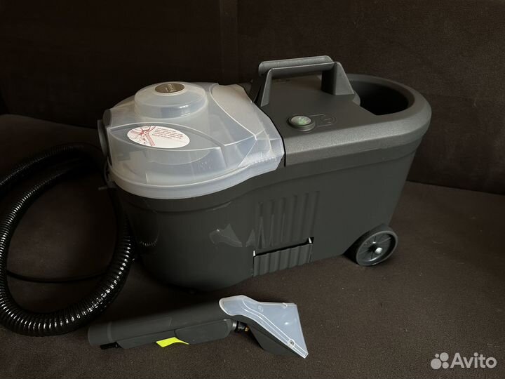 Аренда моющего пылесоса karcher