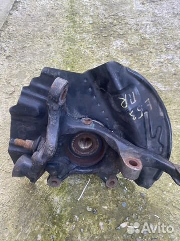 Продам поворотный кулак в сборе на бмв Х5 Е 53