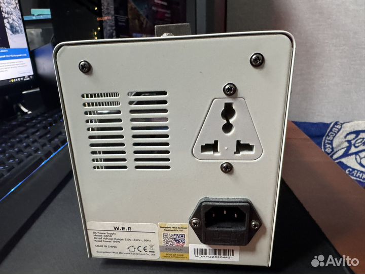 Лабораторный источник питания W.E.P. 3050