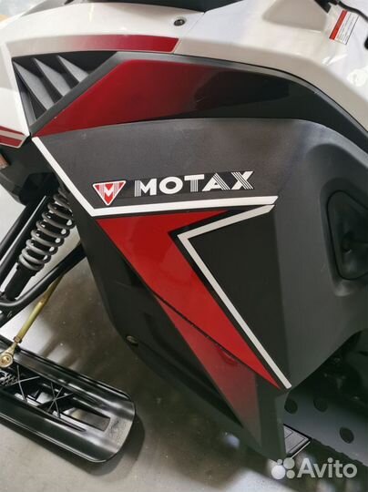 Снегоход Motax Snow Cat 180 красно белый