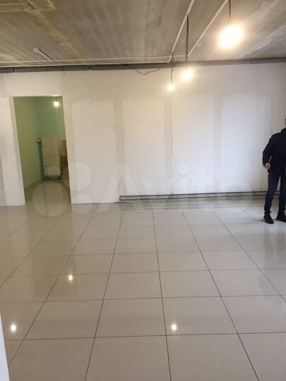 Продам торговое-офисное помещение