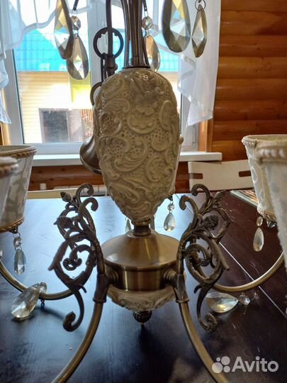Люстра в идеальном состоянии