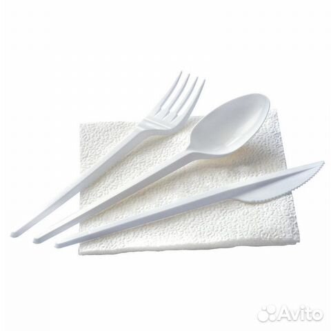 Комплект приборов: вилка, ложка, нож, салфетка