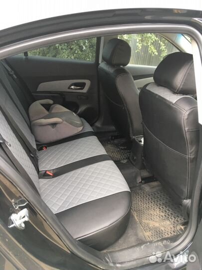 Чехлы Автопилот на Chevrolet Cruze Чер+Сер+Ромб