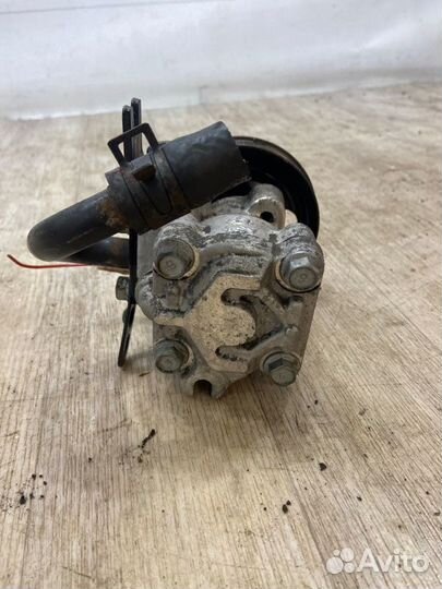 Насос гидроусилителя руля Hyundai Getz TB 1.1