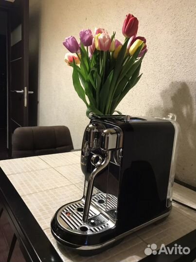 Кофемашина nespresso creatista