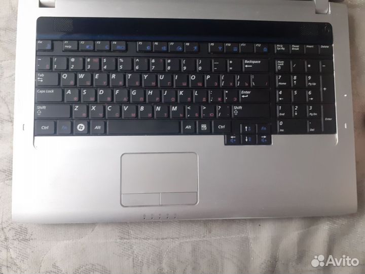 Ноутбук Samsung R730