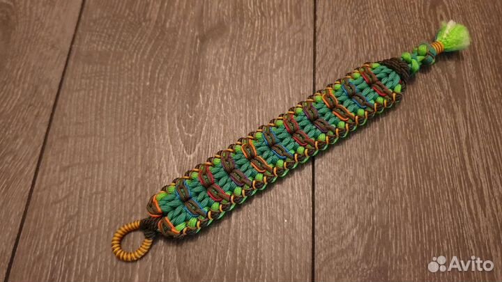 Браслет из паракорда 