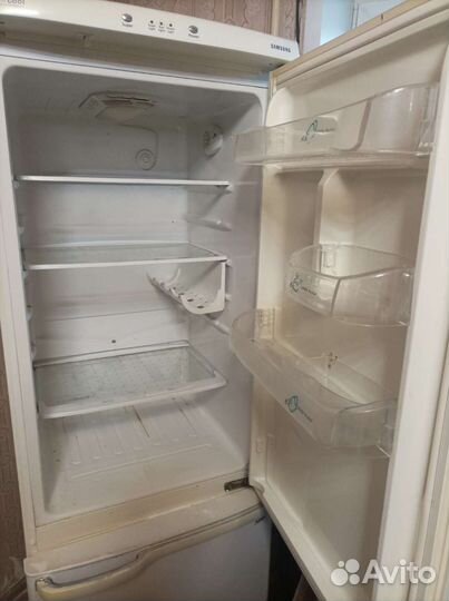 Холодильник samsung