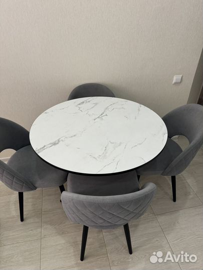 Стол круглый 90 см