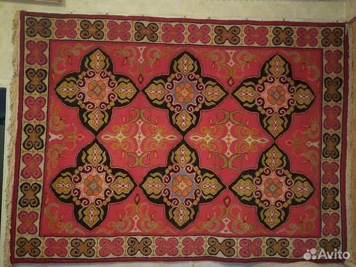 Ковер шерстяной ручной работы