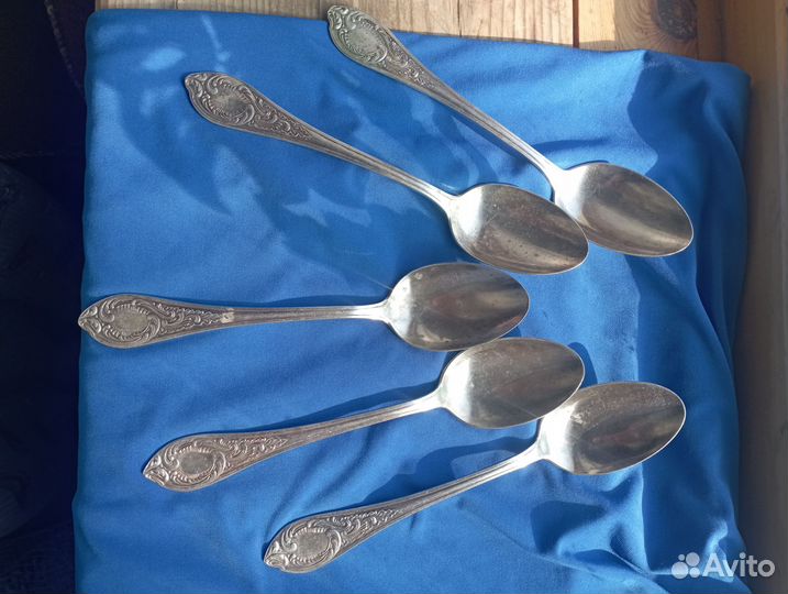 Набор столовых приборов мельхиор