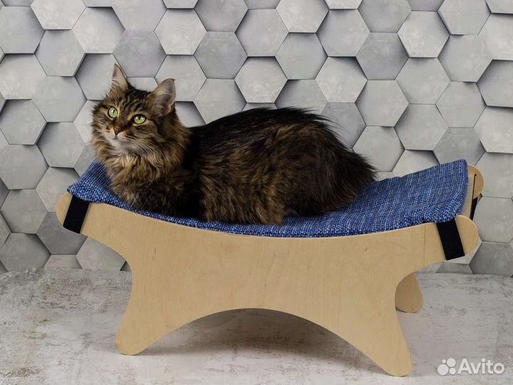 Лежанка для кошек собак