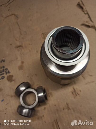 На Хонду внутренняя граната