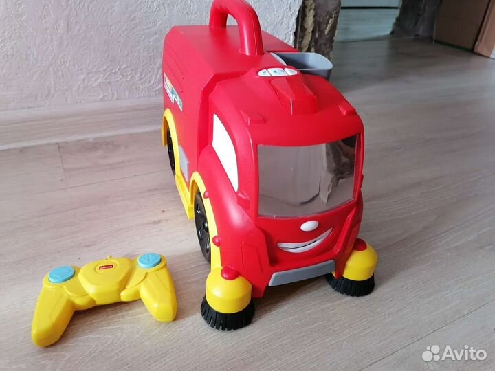 Детская уборочная машина