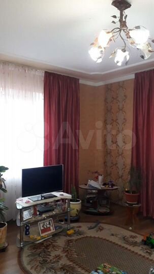 Дом 200 м² на участке 12,5 сот.