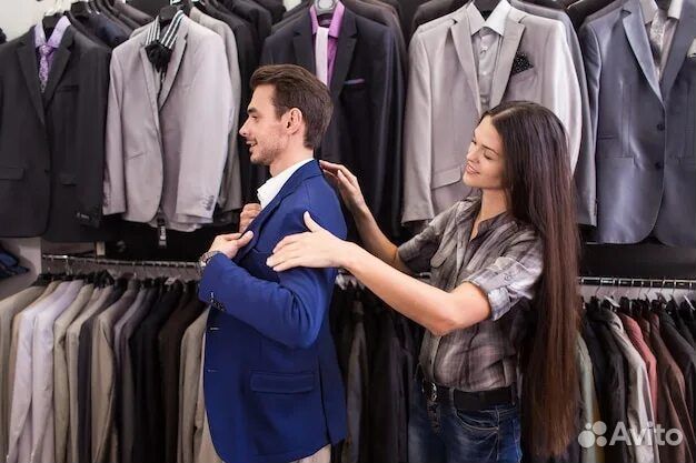 Продавец-консультант мужской одежды