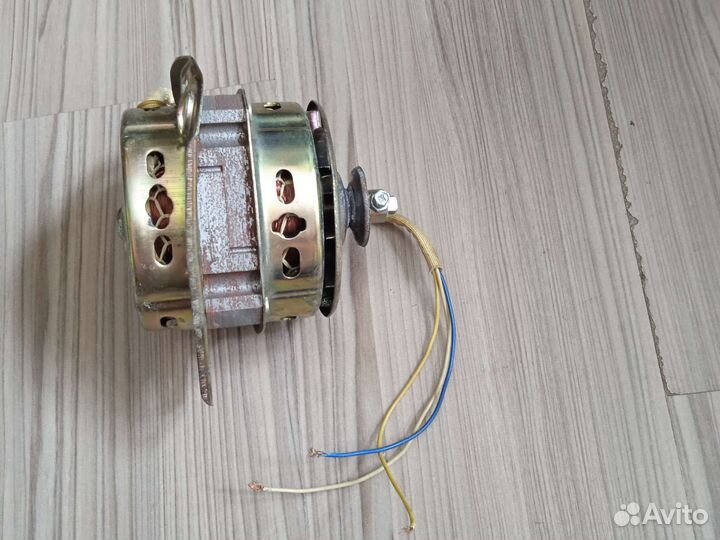 Двигатель от стиральной машины
