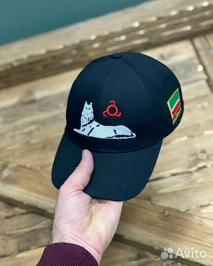 Кепка с дизайном