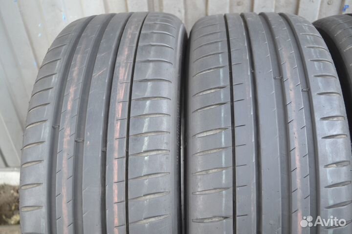 Michelin Pilot Sport 4 225/45 R19 96W