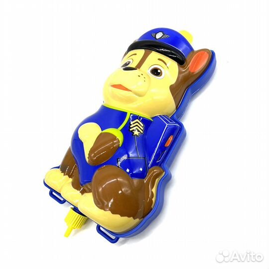 Водяной пистолет с ёмкостью-рюкзаком для воды