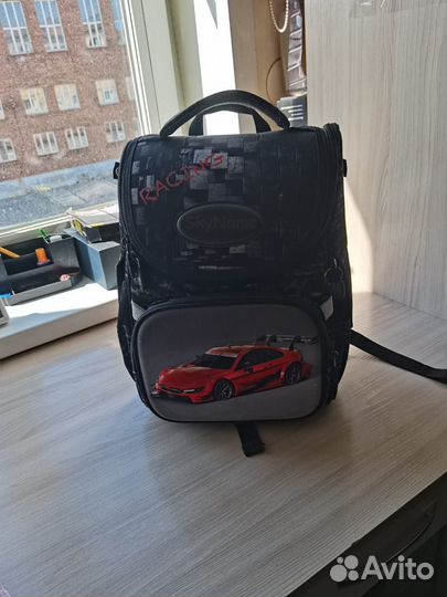 Рюкзак школьный