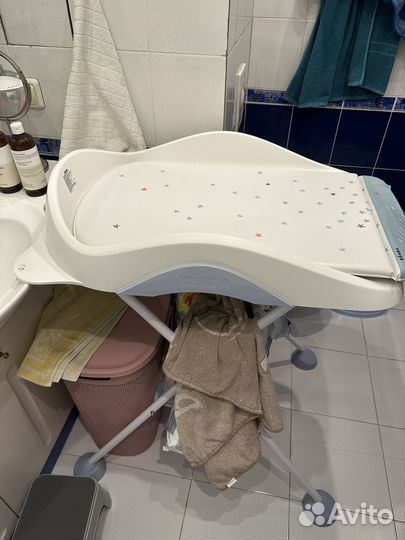 Пеленальный столик с ванночкой beaba