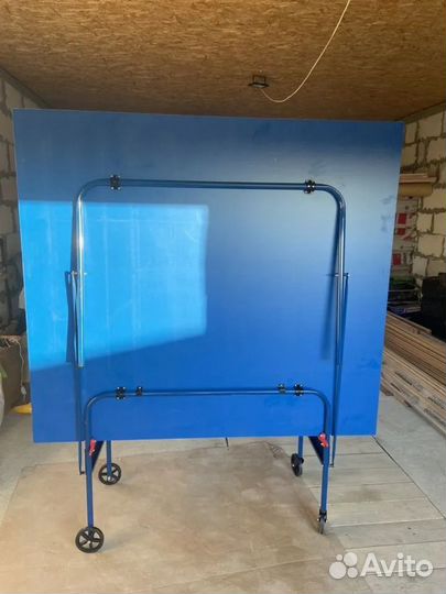 Теннисный стол