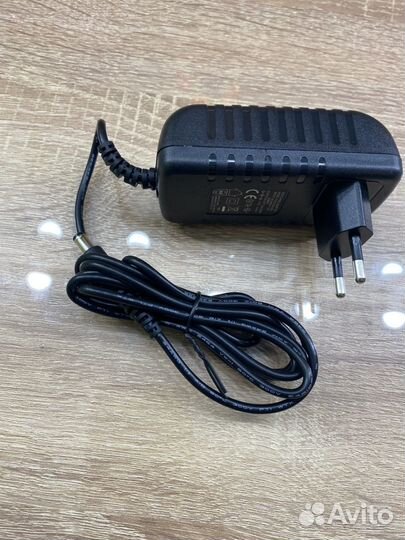 Лампа для маникюра Sun 1 новая