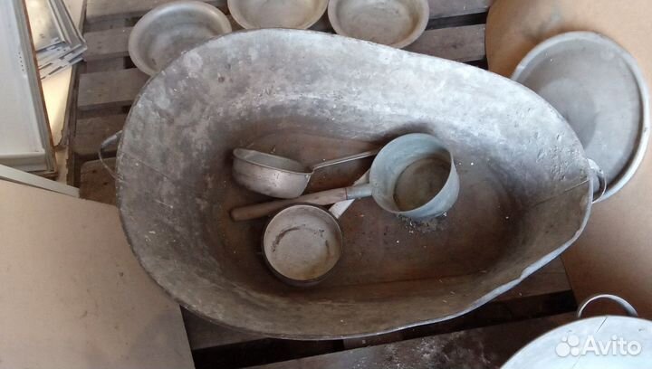 Алюминиевый бидон, таз, ванночка