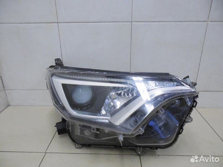 Фара правая RAV 4 2013