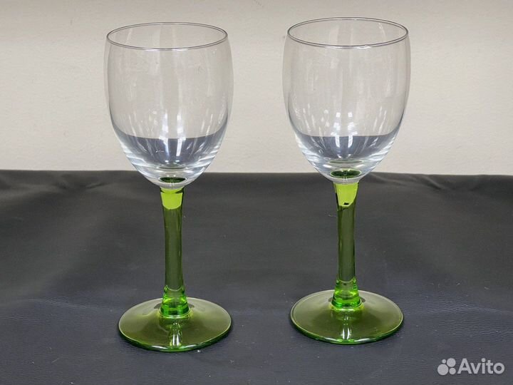 Бокалы стеклянные зелёные ножки 2 шт 16 см