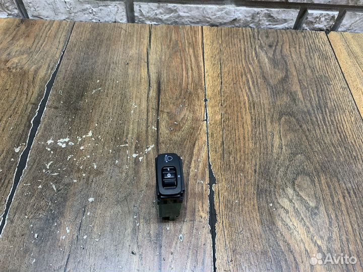 Mitsubishi ASX Кнопка корректора фар