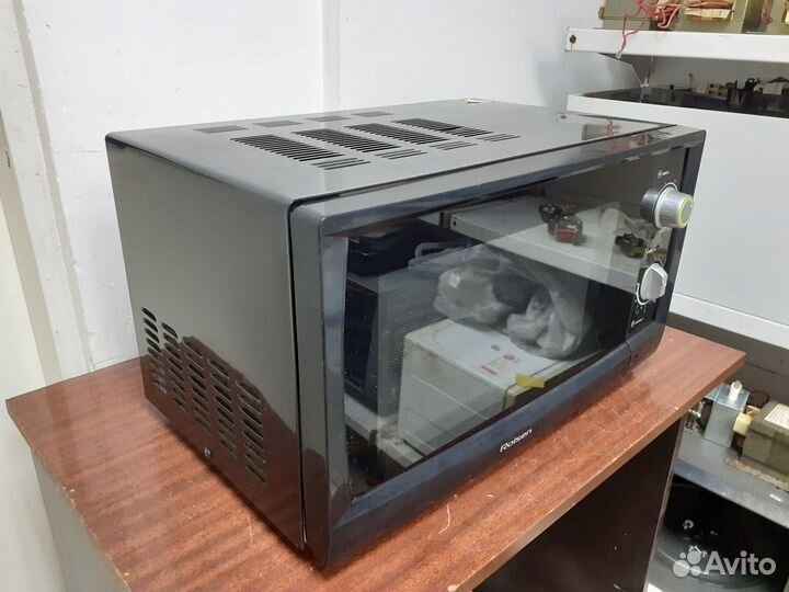 Микроволновая печь Rolsen рабочая без ржавчины