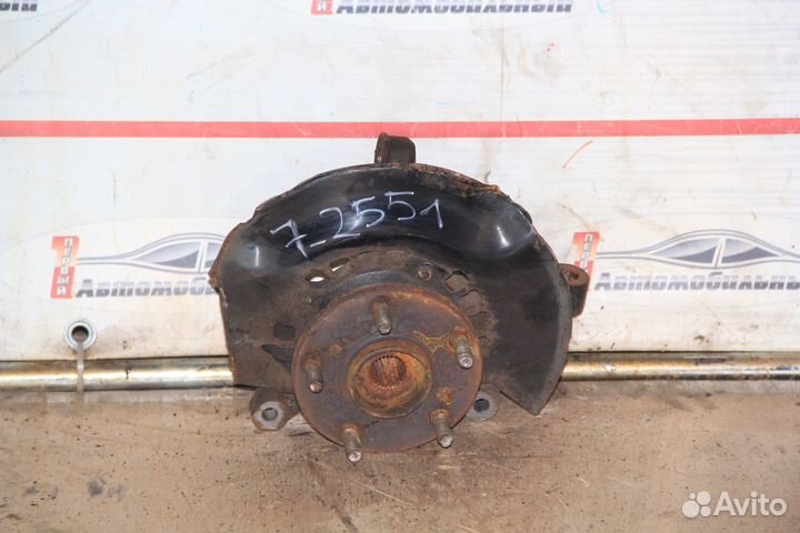 Ступица перед право c Toyota Ipsum ACM21W 2AZ-FE