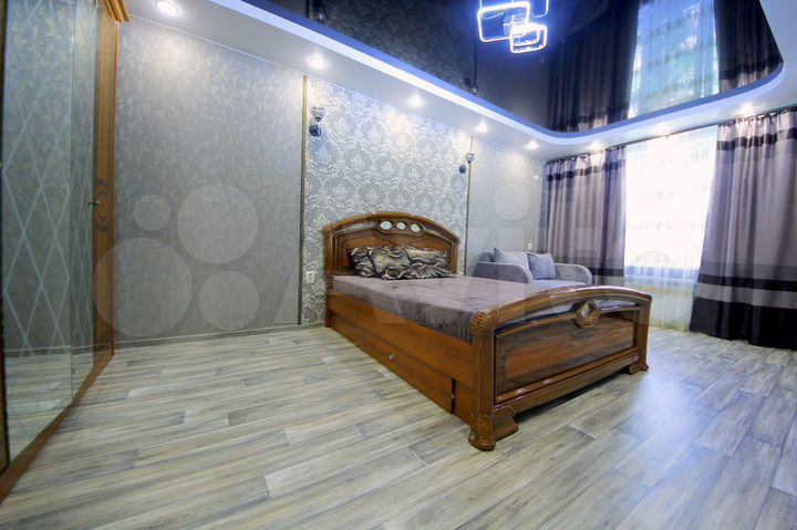 1-к. квартира, 54 м², 3/5 эт.