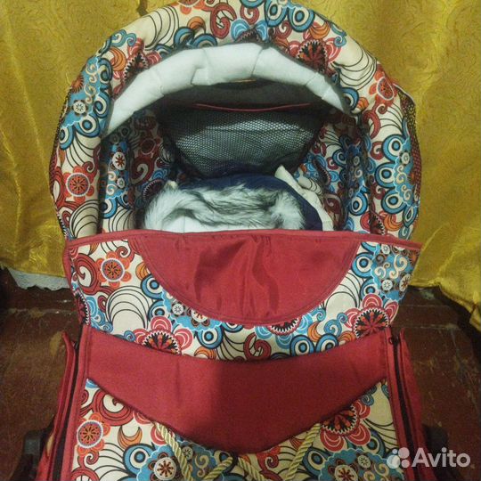 Прогулочная коляска 