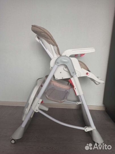 Стульчик для кормления babyton